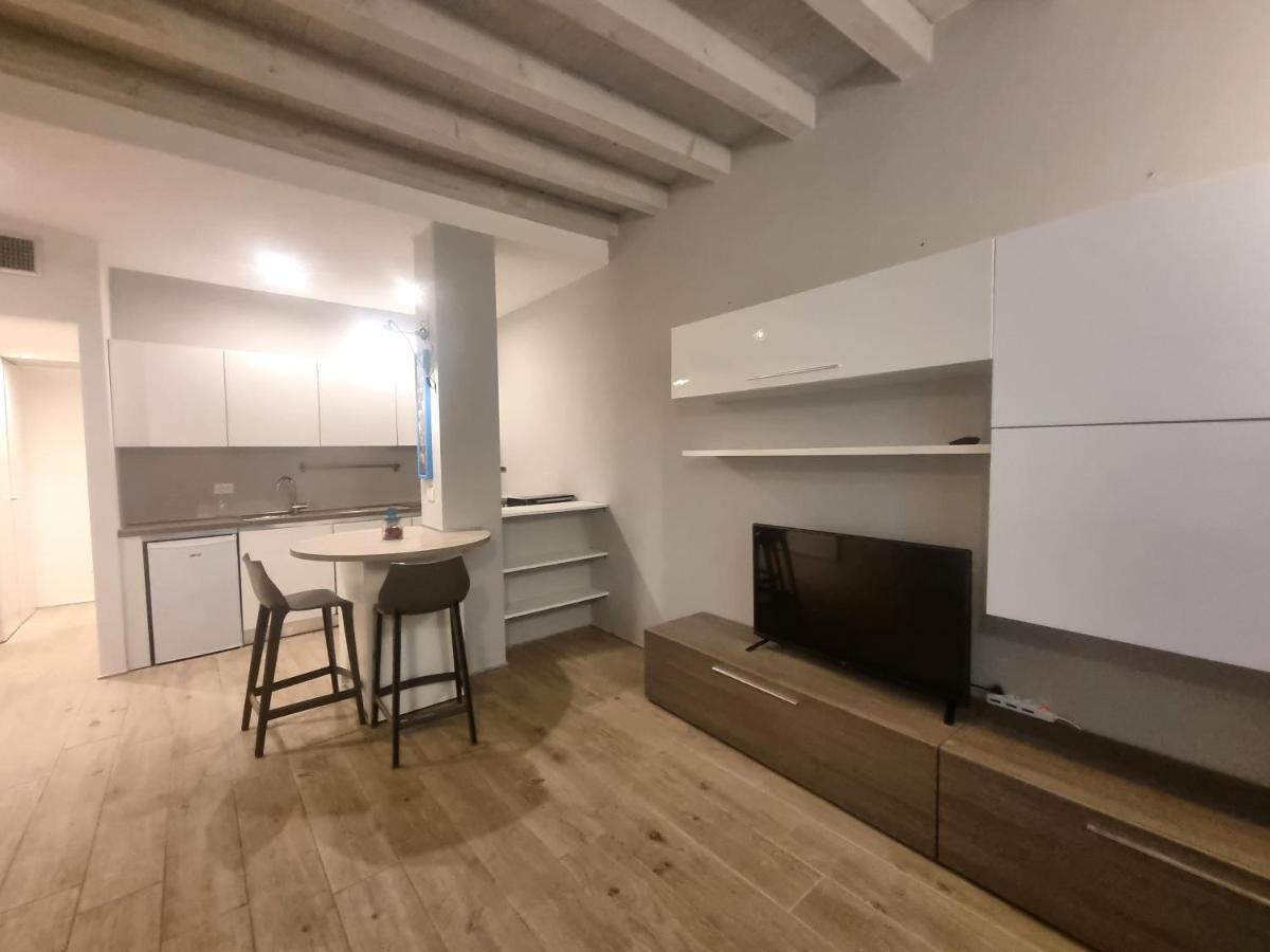Profumo Di Lago Desenzano-By Goccia Di Lago Desenzano del Garda Ngoại thất bức ảnh